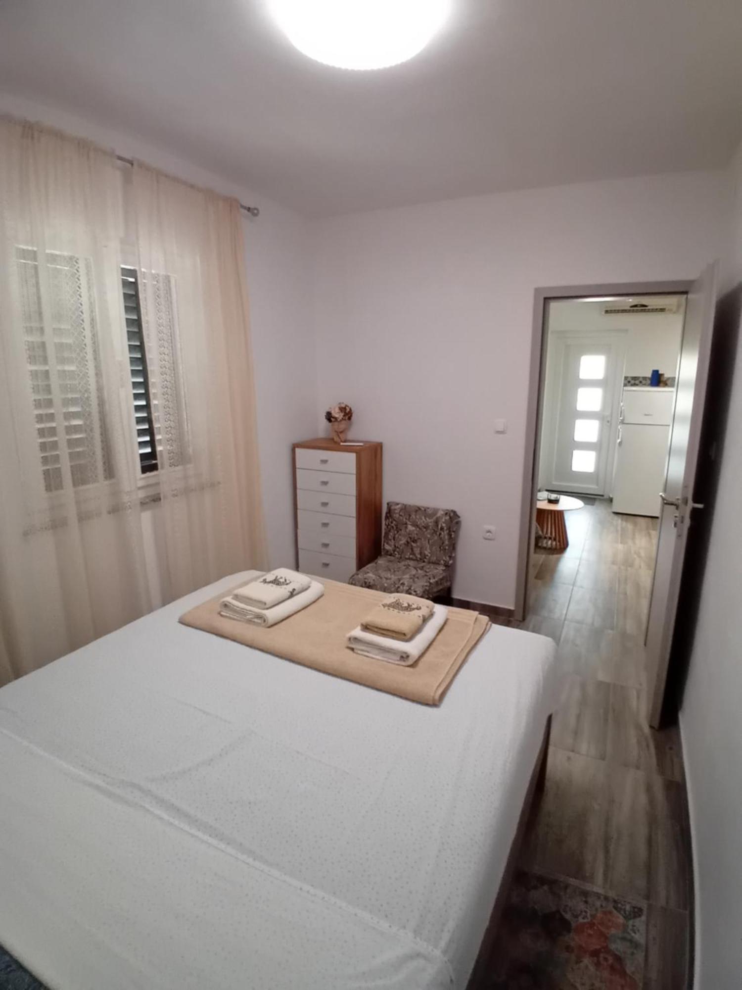 Apartment Vrzic *