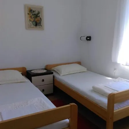 Apartmani Vrzic Baska  Exterior photo